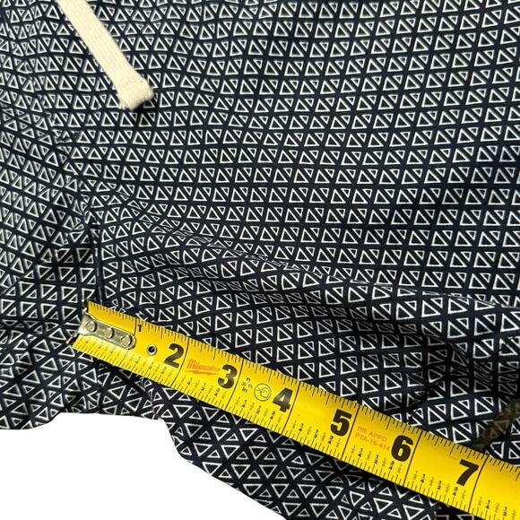 J Crew Flex Mens Shorts Large Navy Blue White Geometric Triangle Elastic Waist - Picture 8 of 10